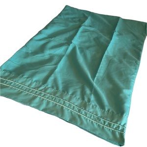 Pair of two microfiber pillowcases in turquoise blue. EUC